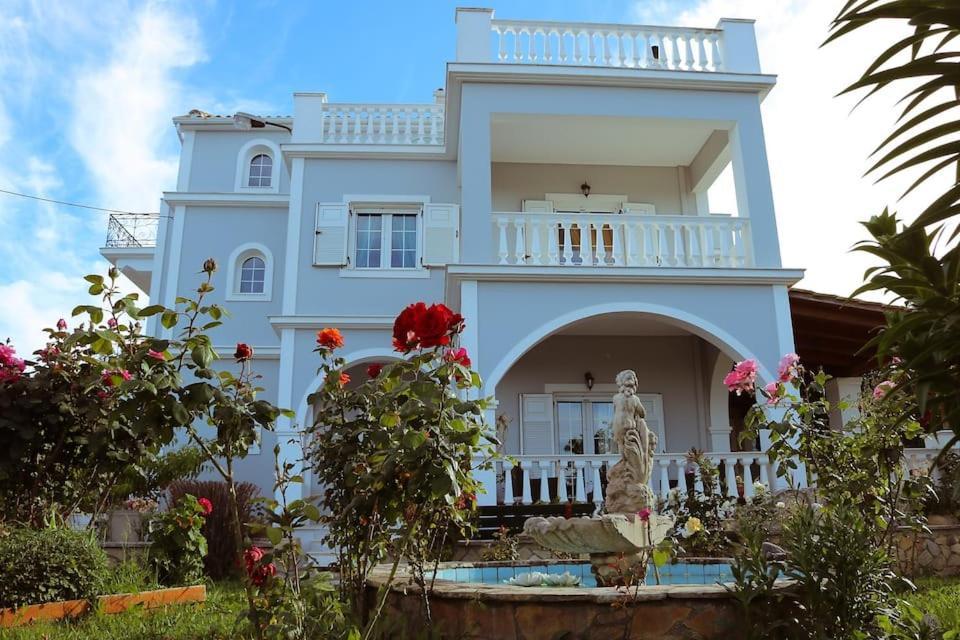 Theros Villa Planos  Exterior photo